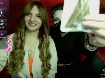 MagicalLouu webcam model stream image