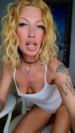 Ladyblue webcam model stream image
