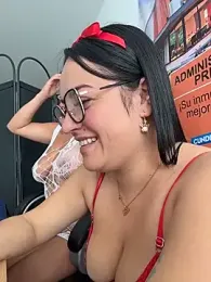 LIZ-06_ webcam model stream image