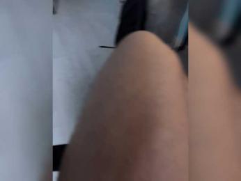 Maks04051 webcam model stream image