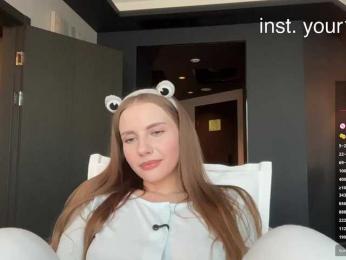 VikkiExtraCheese webcam bongacams model stream image