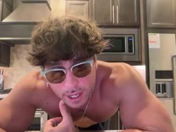 hungkingg22 webcam chaturbate model stream image