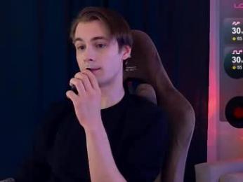 debugmee webcam chaturbate model stream image