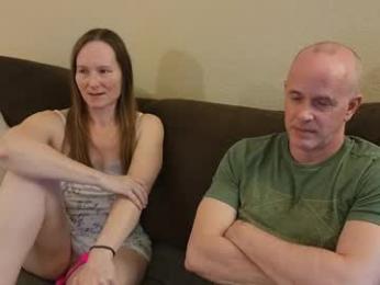 Watch webcam video: Amateur Wife Ass Ready When He Gets Home From Work with teamjerica on chaturbate