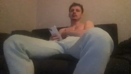 Lucas328706 webcam model stream image