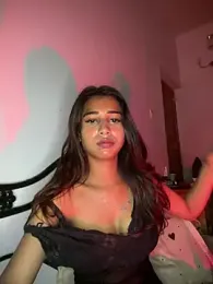 STRIP_GLOW webcam stripchat model stream image