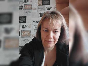 KissaHot webcam model stream image