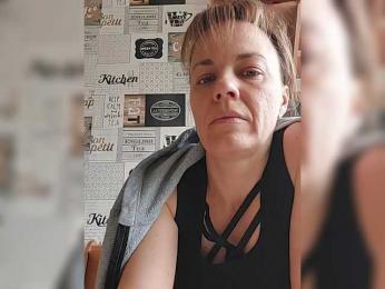 KissaHot webcam bongacams model stream image