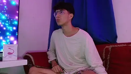 COUPLEHOTTDF webcam model stream image