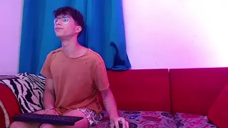 COUPLEHOTTDF webcam model stream image