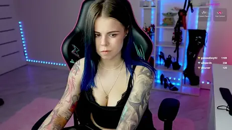 QueenAliceX webcam model stream image