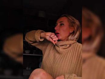 ARotikA webcam model stream image