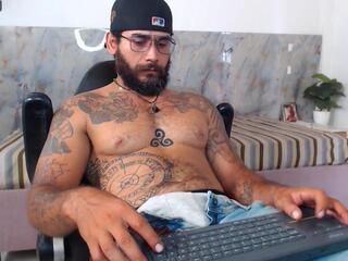 Hanz Col webcam model stream image