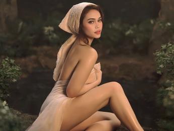 MartinaFamurri webcam model stream image