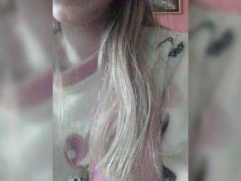 Xo4y-Tpax webcam model stream image