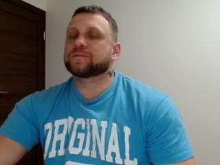 b-l-o-n-d webcam model stream image