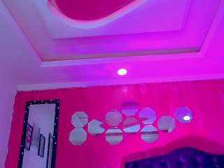 shanellgirl webcam model stream image