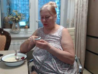 MonaMonako webcam model stream image