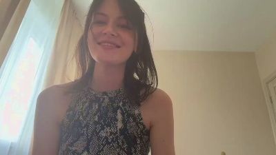 JuleThreets webcam model stream image