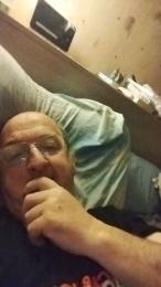 riri76560 webcam model stream image