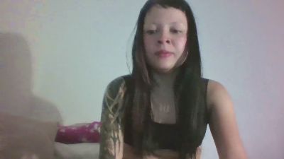 Doll_dollys_ webcam model stream image