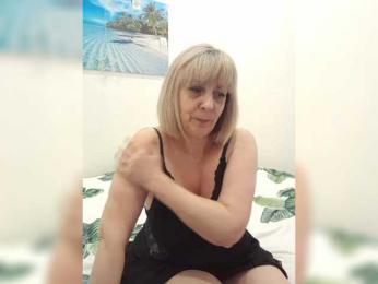 mery8poppins webcam model stream image