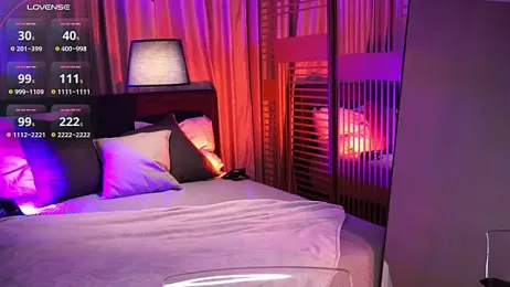 LunaNight webcam stripchat model stream image