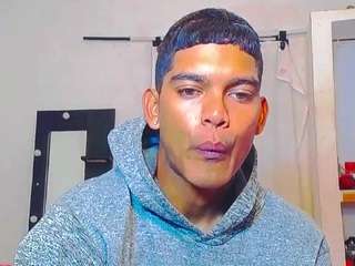 themykeone webcam camsoda model stream image