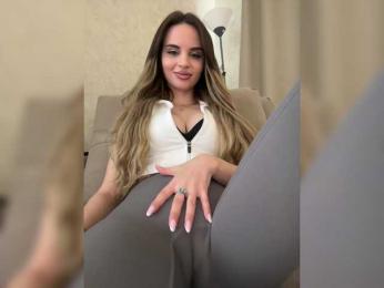 LedyMiya webcam bongacams model stream image