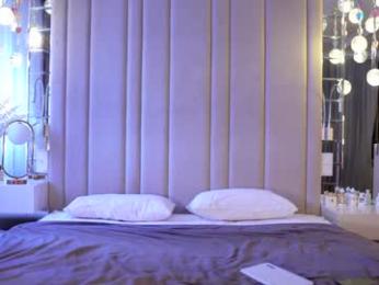 krissone webcam model stream image