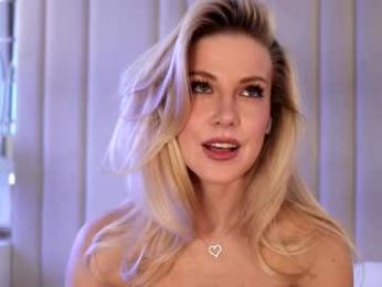 krissone webcam model stream image