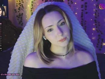 Akiame webcam model stream image