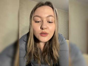 SunshineEmma webcam bongacams model stream image