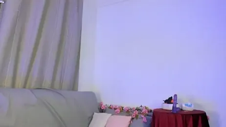 AvenGlow webcam model stream image