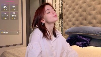 CarmeliaFilipi webcam cam4 model stream image