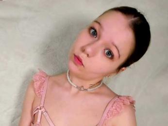 MelMooon webcam model stream image