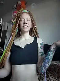 LucidLucy webcam model stream image