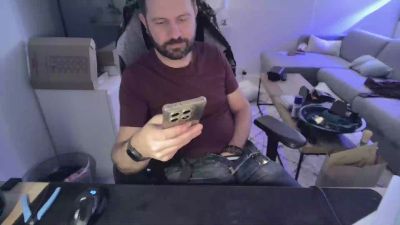 moi92160 webcam model stream image