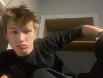 yourwhiteboy1 webcam model stream image