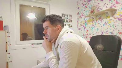 _BruceStrong_ webcam model stream image