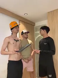 TheBatMansion webcam model stream image