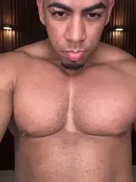 Trevor_vinc webcam model stream image