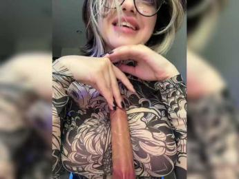 Honey_buns webcam model stream image