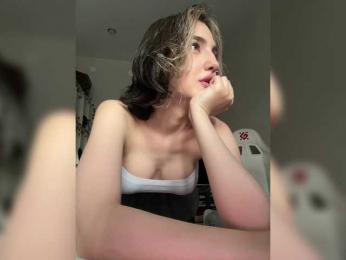 Honey_buns webcam model stream image