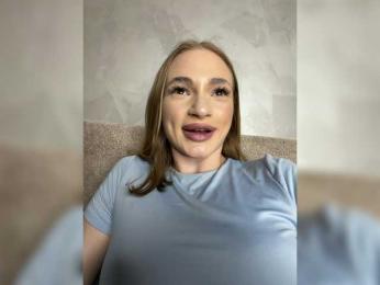 Pussyya webcam bongacams model stream image