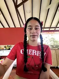 l0lita_emi webcam model stream image