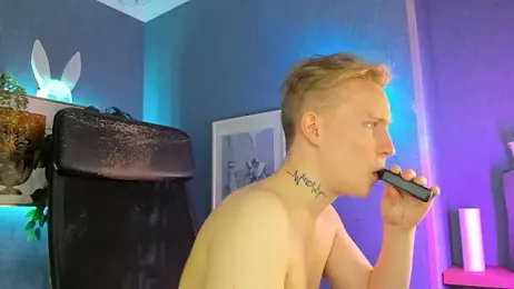 AlexxSweet webcam model stream image