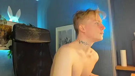 AlexxSweet webcam model stream image