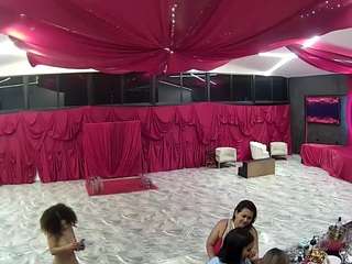 voyeurcam-casa-salsa-gym-bike webcam model stream image