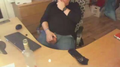 Barefooter webcam model stream image